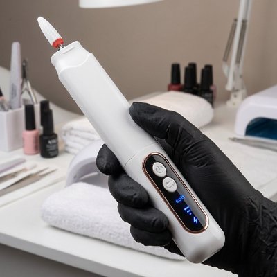 lime a ongle electrique